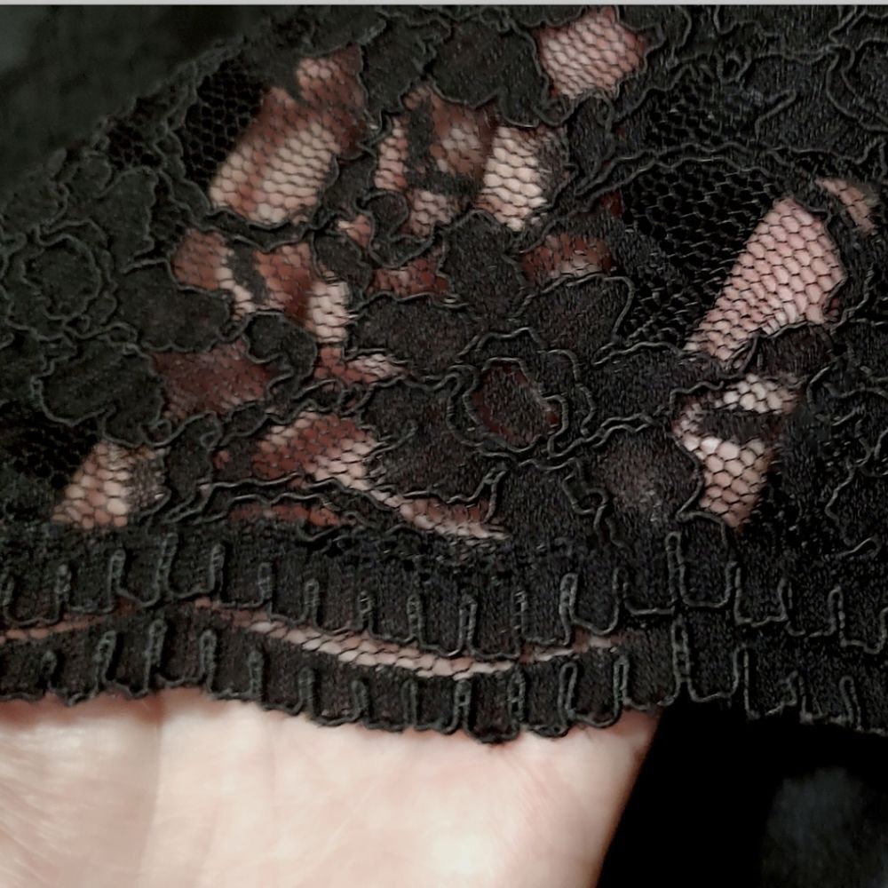 White House Black Market Black Lace Overlay A-Line Dress Shoulder Cockta… - Picture 12 of 12